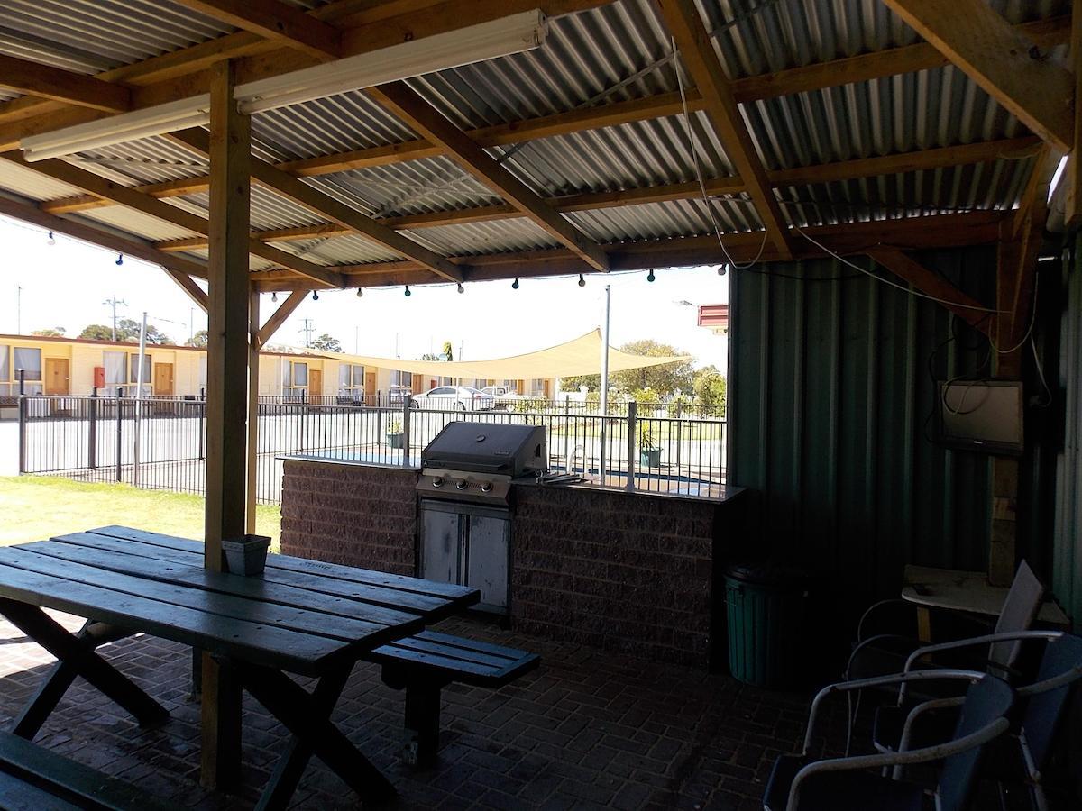 Heywood Motor Inn Dış mekan fotoğraf